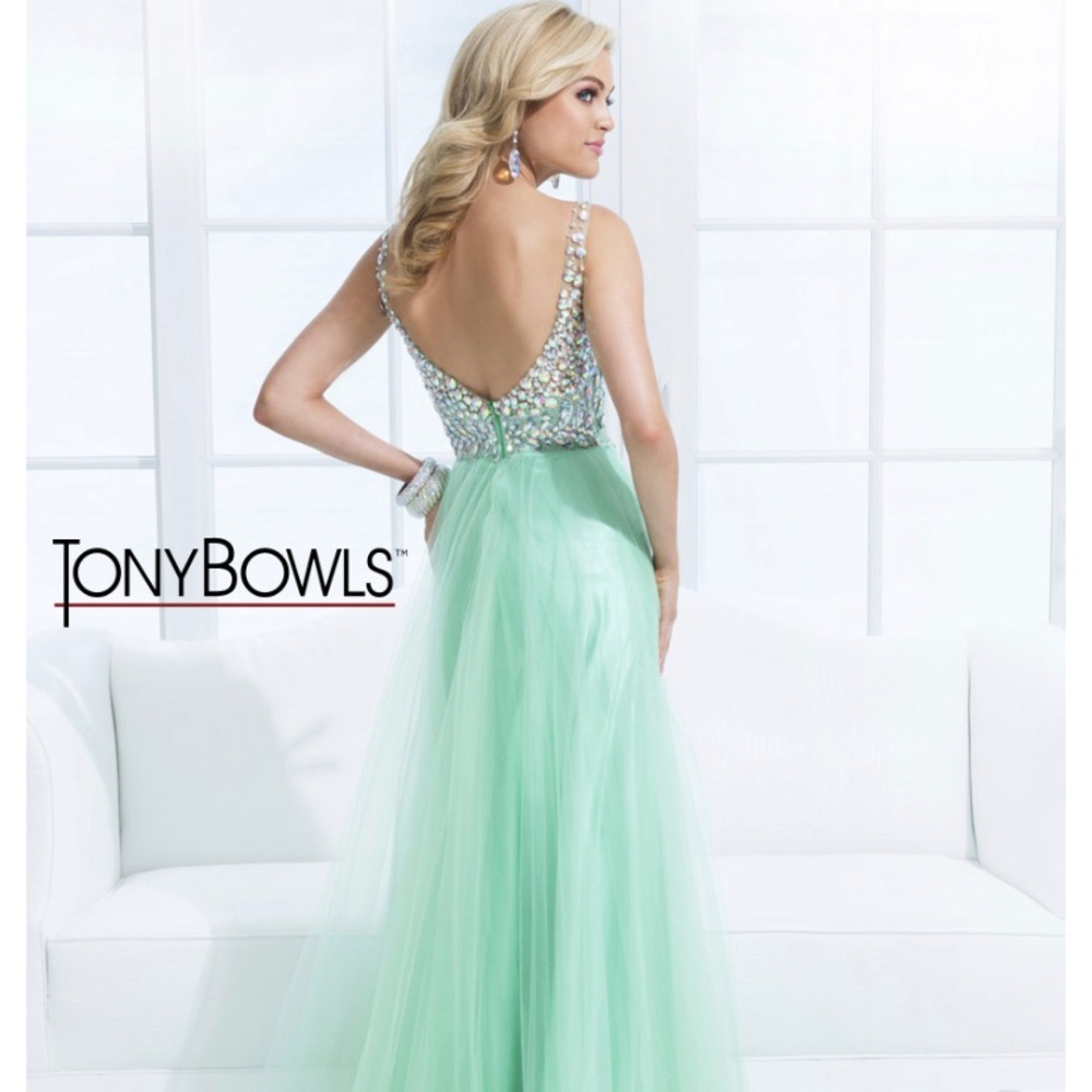 Tony Bowls Mint Green Dress - Picture 3 of 5
